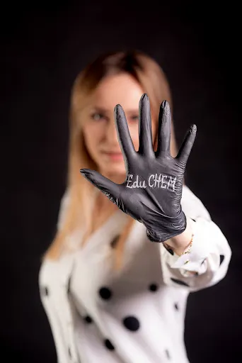 Education in Chemistry Julia Jaguś